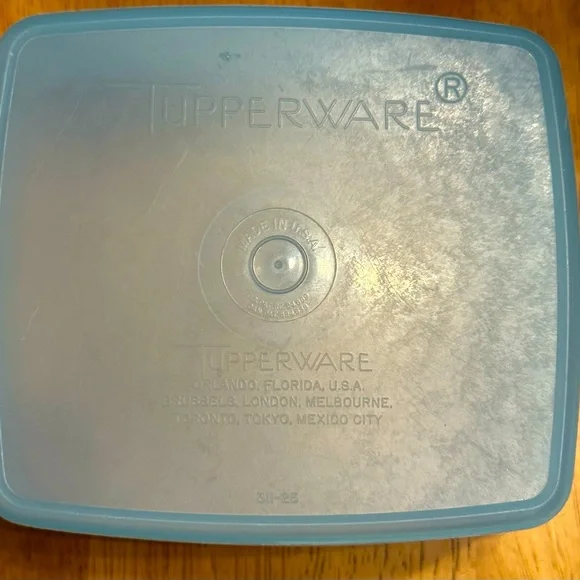 Vintage Tupperware set of 3 pastel square freezer containers - Picture 5 of 6